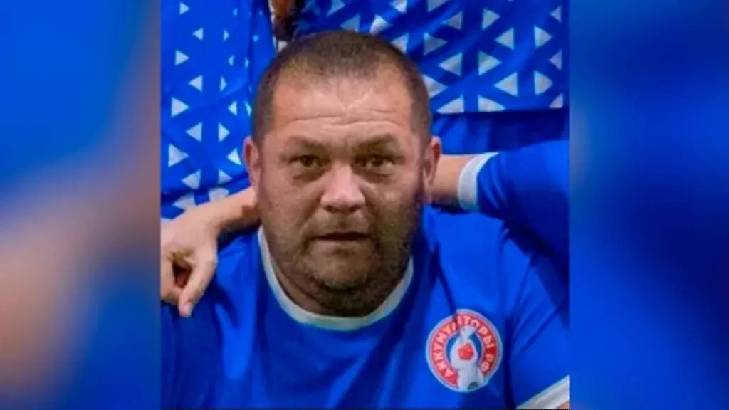 Футболист "Аккумуляторов РФ" Ильшат Садыков. Обложка © ollf.ru