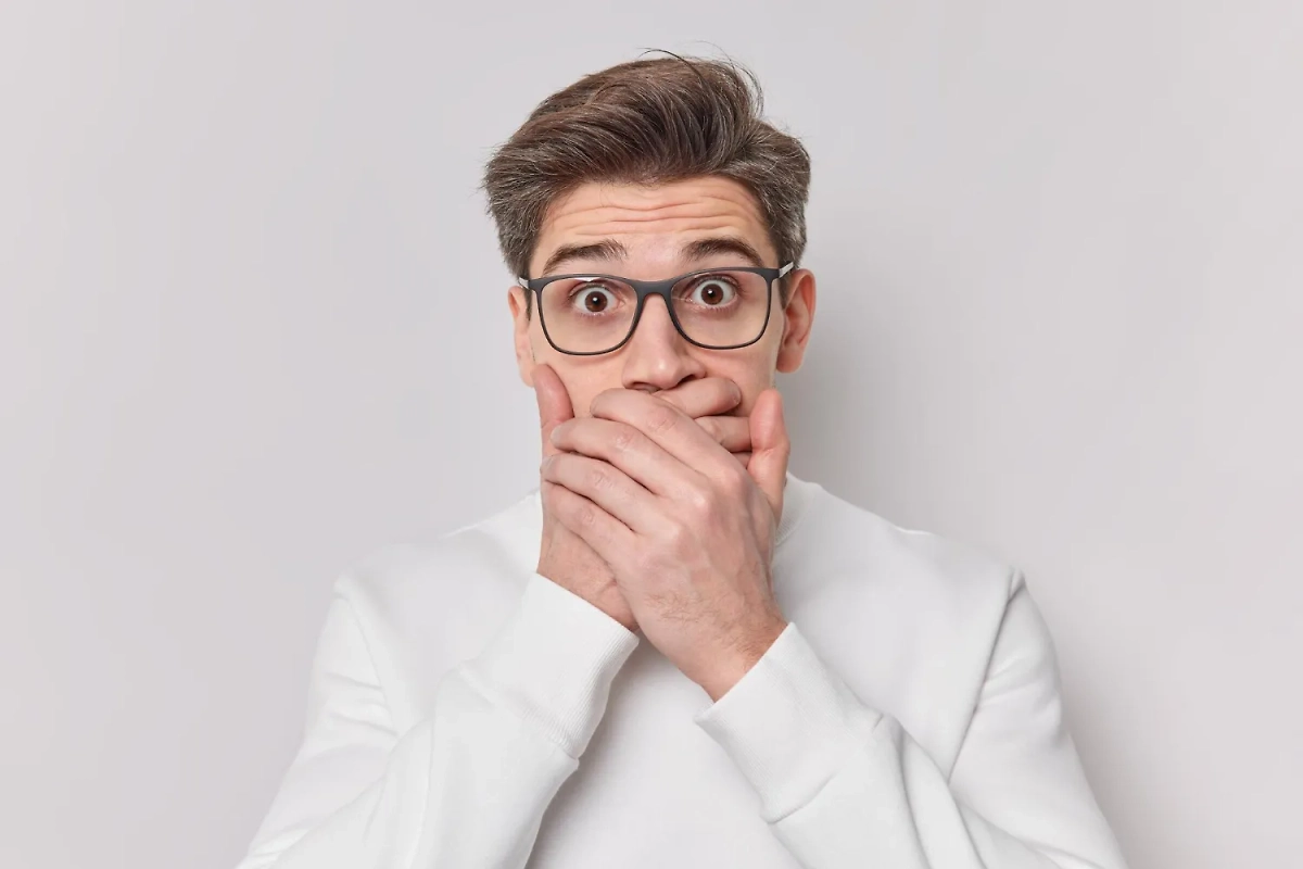 3 февраля отмечается Всемирный день борьбы с ненормативной лексикой. Фото © Freepik / wayhomestudio