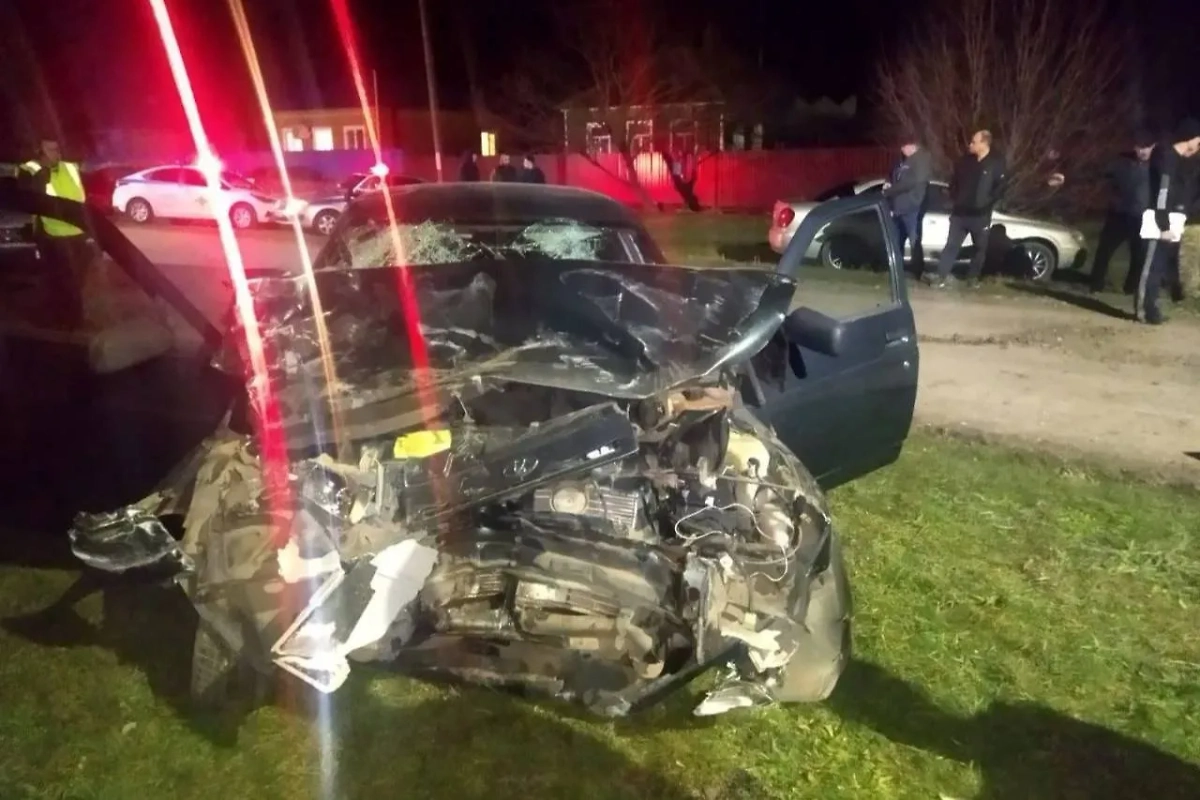 Последствия ДТП с участием скорой помощи под Краснодаром. Обложка © t.me / 23 МВД