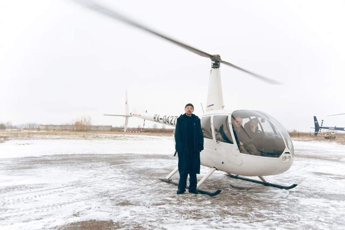 Съёмки клипа "Выше". Фото © t.me / Звонкий