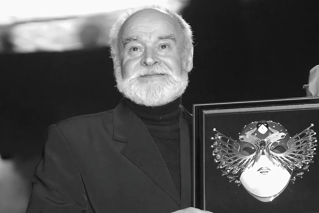 Советский актёр и режиссёр, народный артист РСФСР Владимир Гуляев. Обложка © ТАСС / Александр Куров