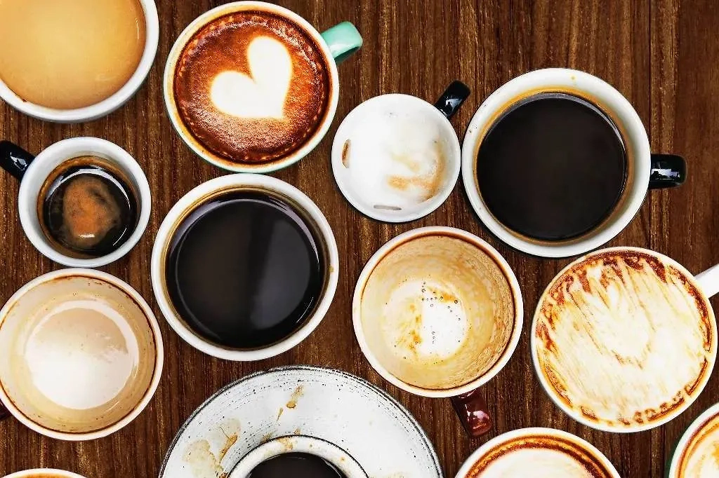 Эндокринолог предупредила о пагубном влиянии кофе на зубы и кости. Обложка © Freepik / rawpixel-com