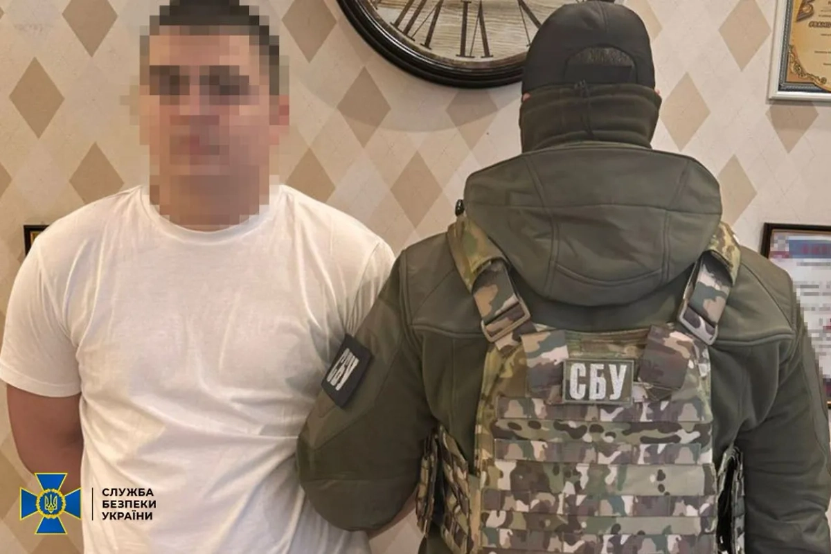 Кадры задержания украинцев, прокричавших "Ахмат — сила!". Фото © Telegram / Служба безпеки України