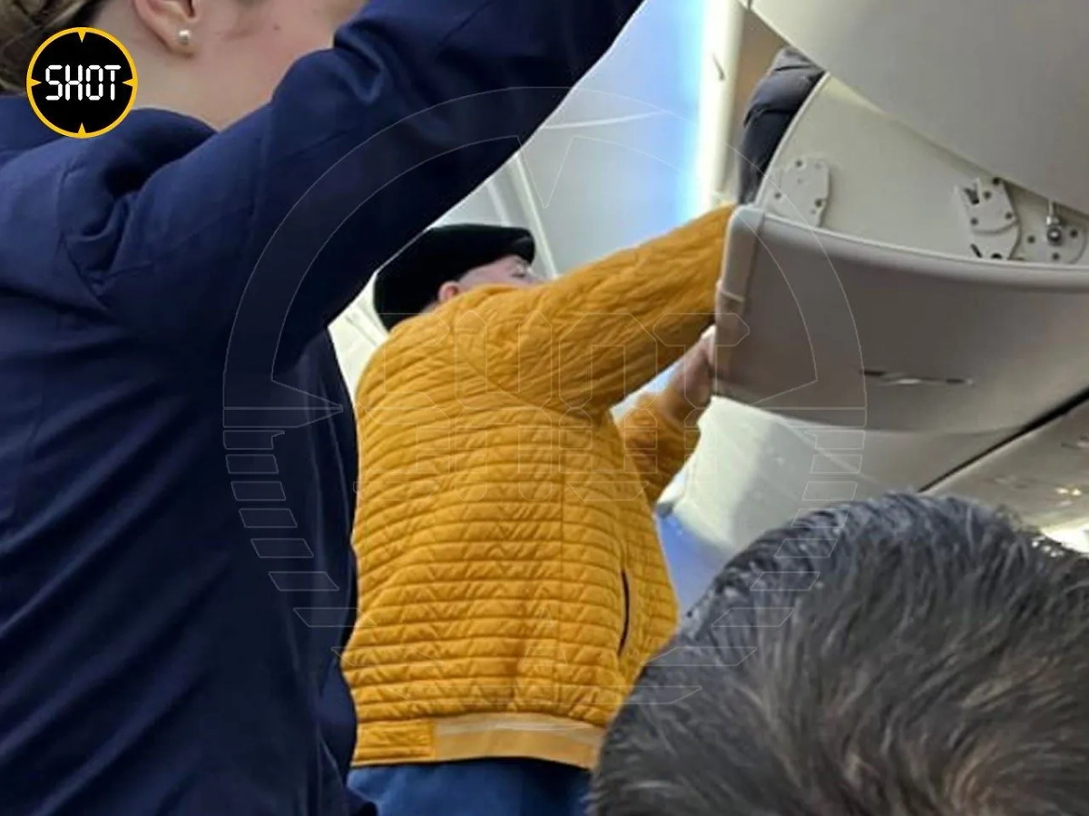 Экс-депутата Алтайского заксобрания Махсудяна сняли с рейса "Победы". Фото © SHOT