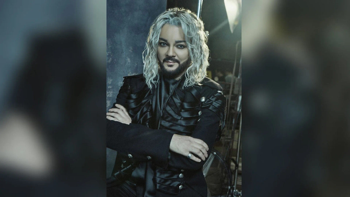 Певец Филипп Киркоров. Обложка © VK / Филипп Киркоров