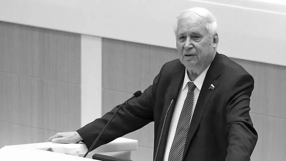 Николай Рыжков. Обложка © ТАСС / Сергей Бобылев