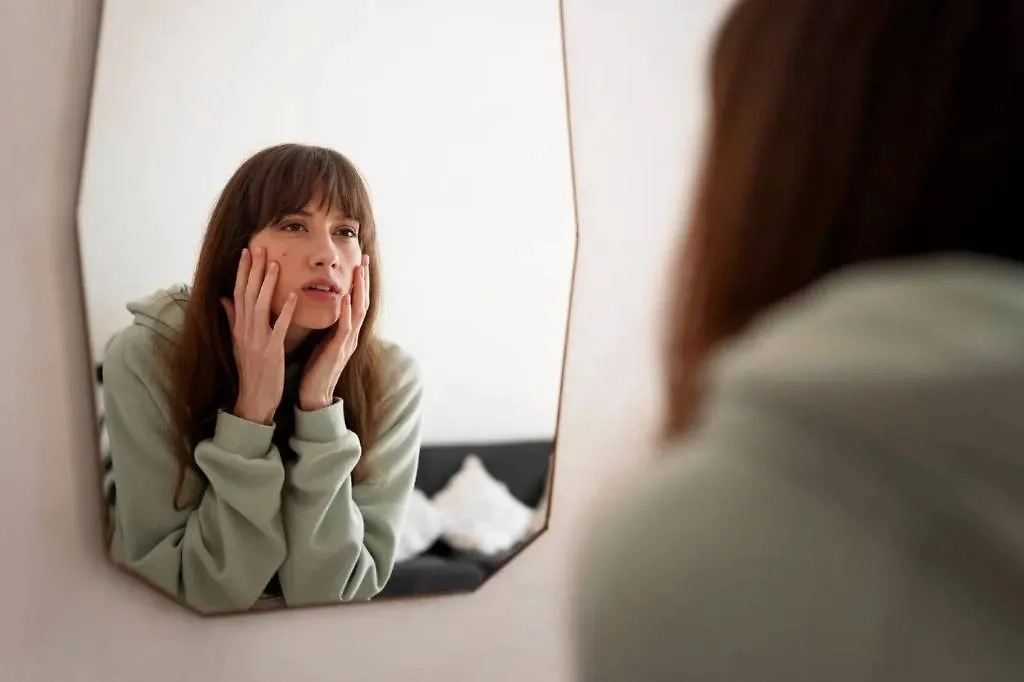 Комплимент девушке о её красоте не должен быть связан с лишним весом. Фото © Freepik