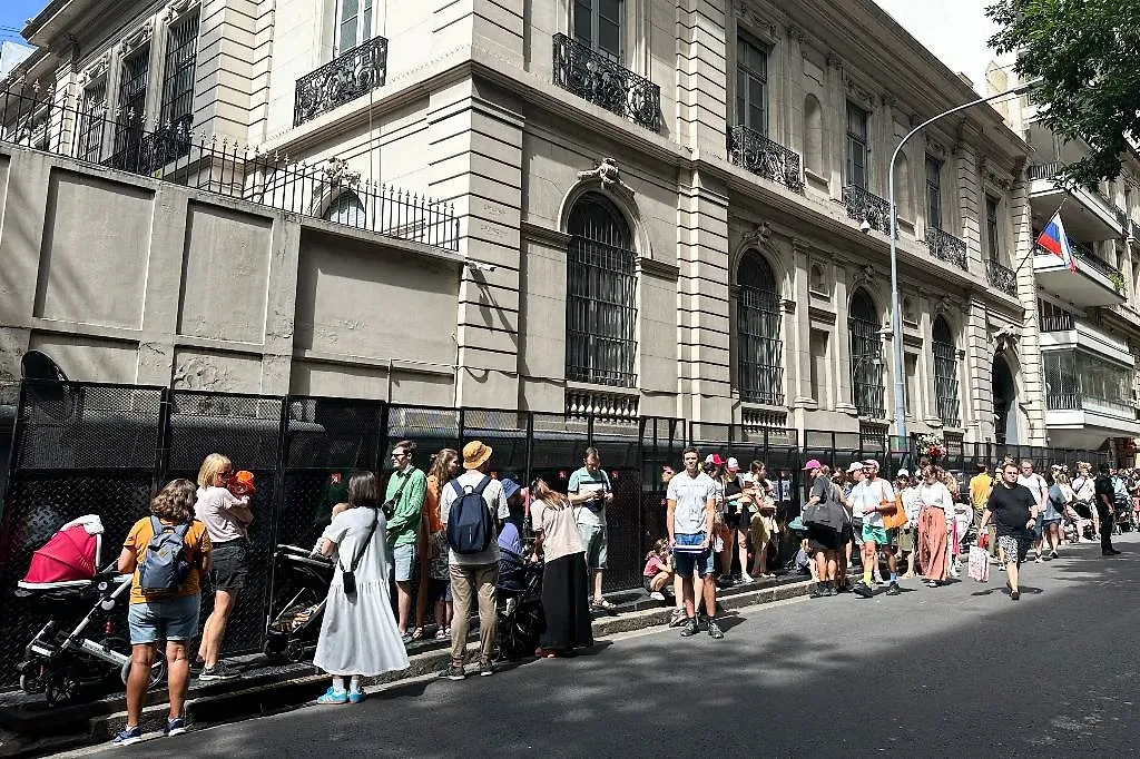 Выборы президента РФ в Буэнос-Айресе. Обложка © ТАСС / Кондратьева Елена