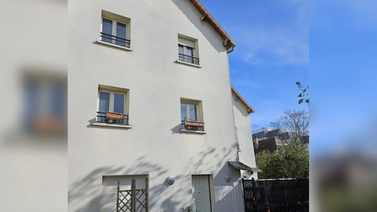 Домик в Пюто, где жила Троянова. Фото © Instagram (соцсеть запрещена в РФ; принадлежит корпорации Meta, которая признана в РФ экстремистской) / troyanovayana