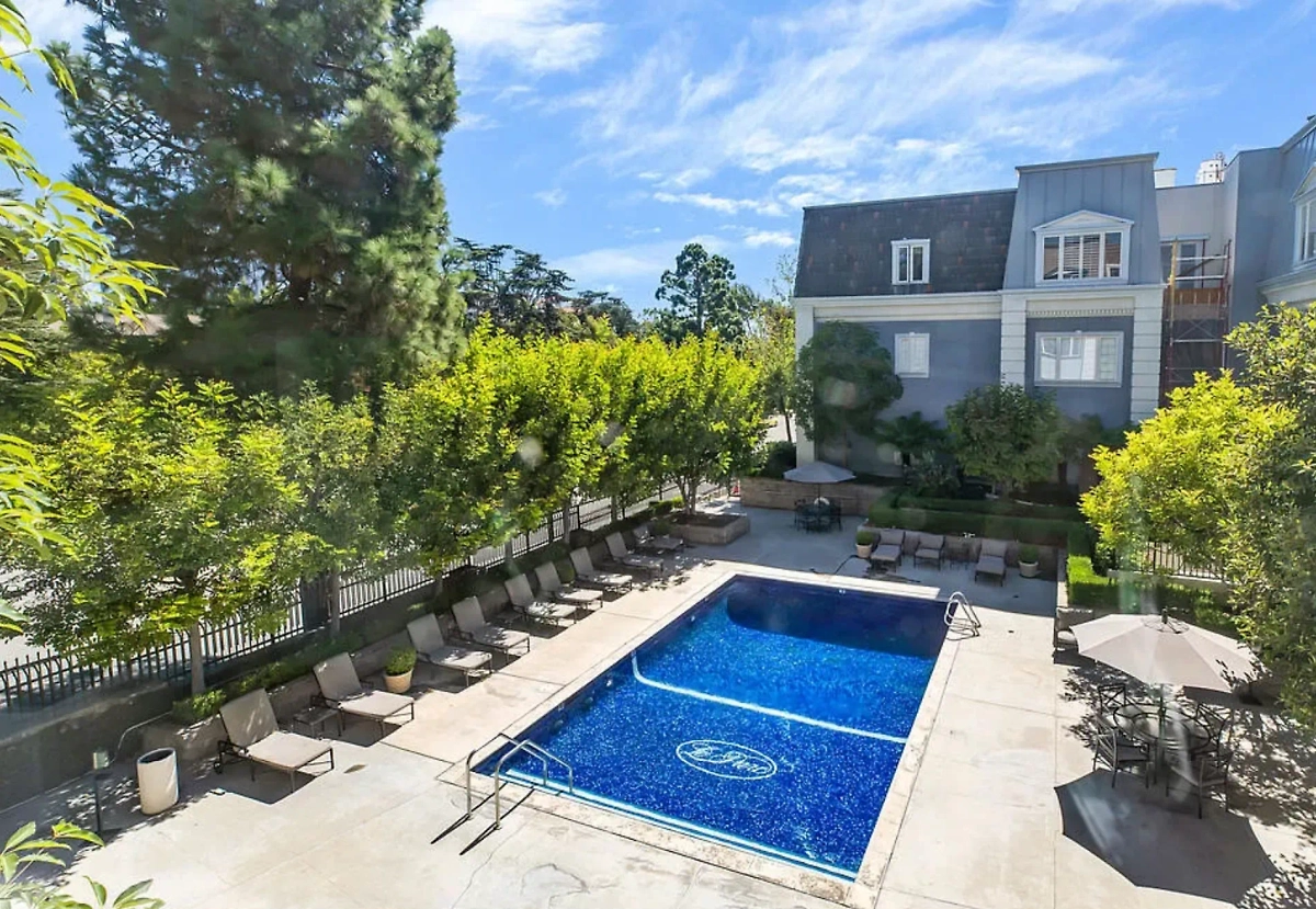 Особняк Sergei A Veremeenko в Лос-Анджелесе. Фото © zillow.com