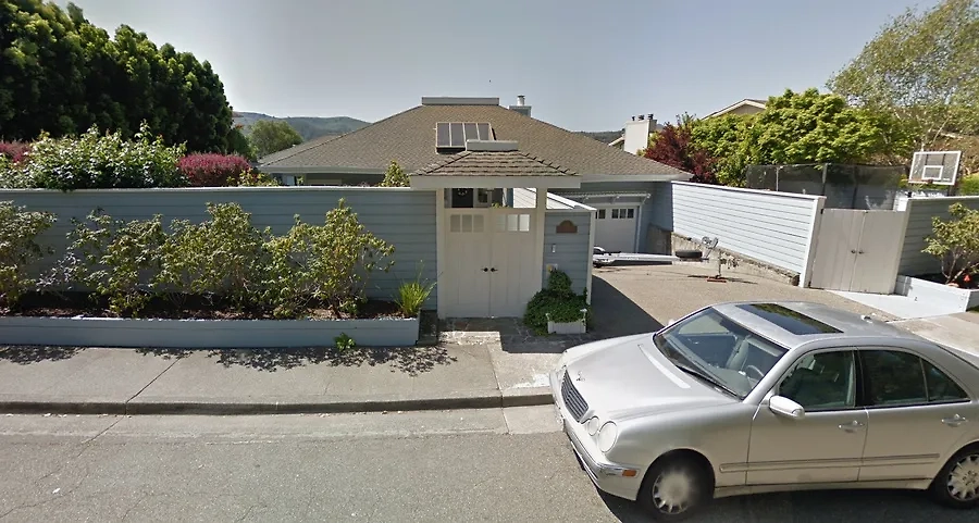 Коттедж Sergei A Veremeenko в посёлке Харбор-Пойнт. Фото © Google Maps