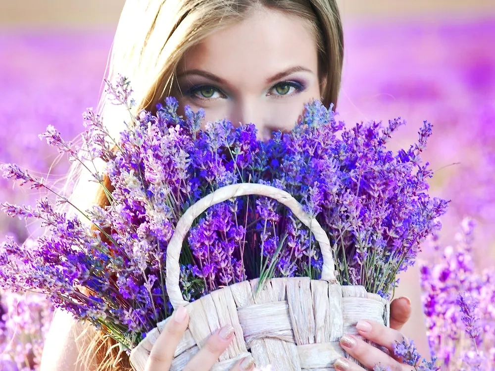 День больных эпилепсией стал "фиолетовым" днём благодаря детской фантазии. Фото © Shutterstock / FOTODOM