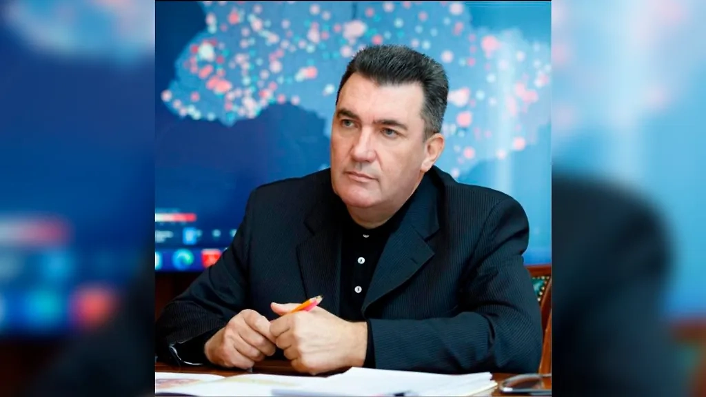 Алексей Данилов. Обложка © Facebook (соцсеть запрещена в РФ; принадлежит корпорации Meta, которая признана в РФ экстремистской) / Олексий Данилов