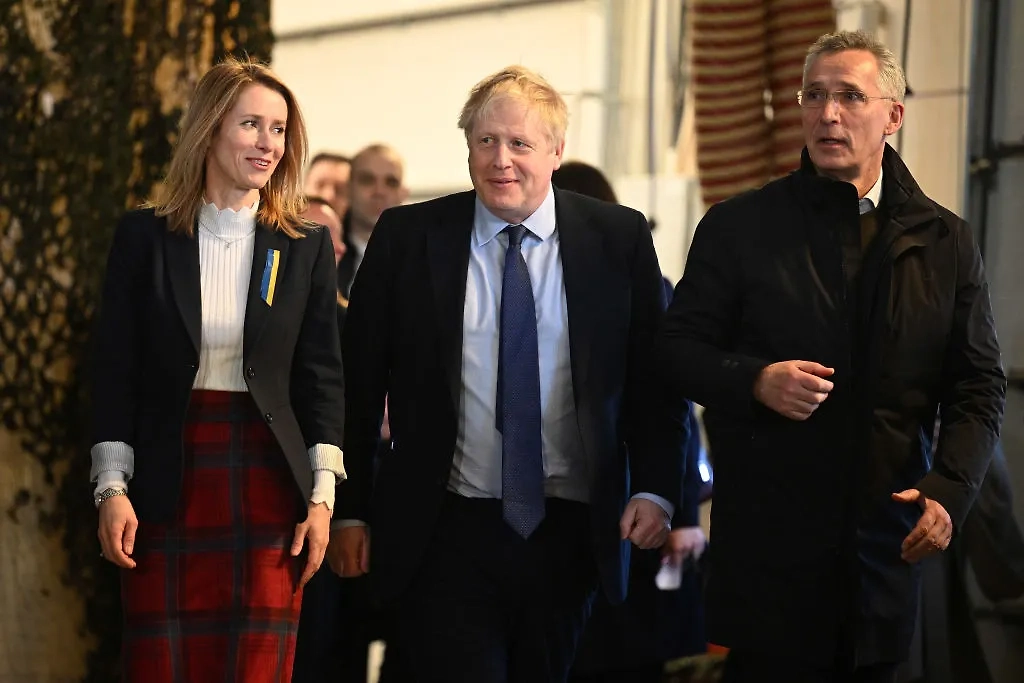 Кая Каллас с лидерами Украины, НАТО, ЕС и США. Фото © Getty Images / Leon Neal