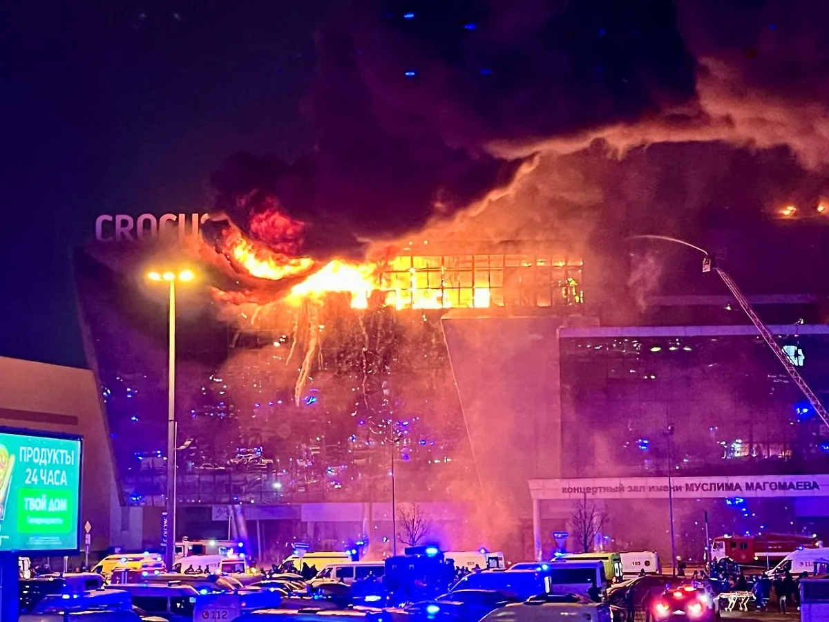 Crocus City Hall после теракта. Фото © Life.ru