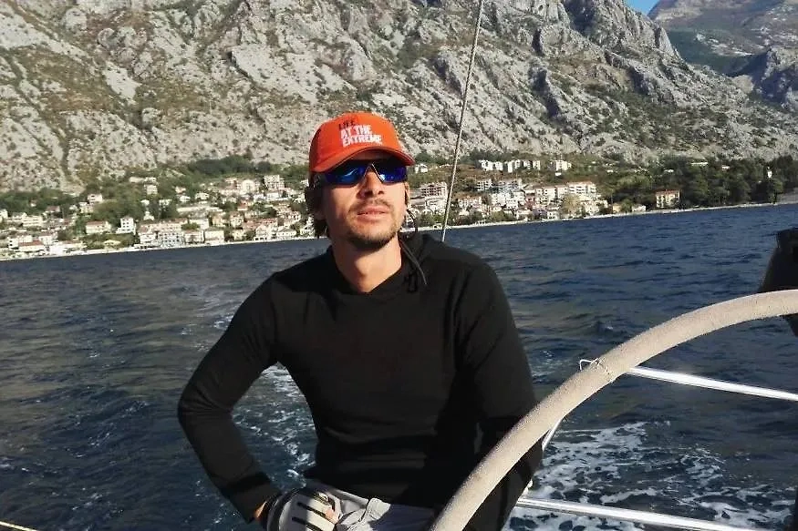 Яхтсмен Виталий Елагин. Обложка © VK / Виталий Елагин