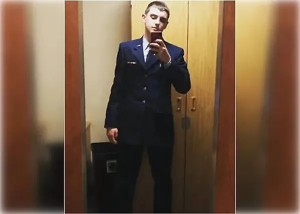 Фигурант дела об утечке секретных документов Пентагона Джек Тейшейра. Обложка © WSJ