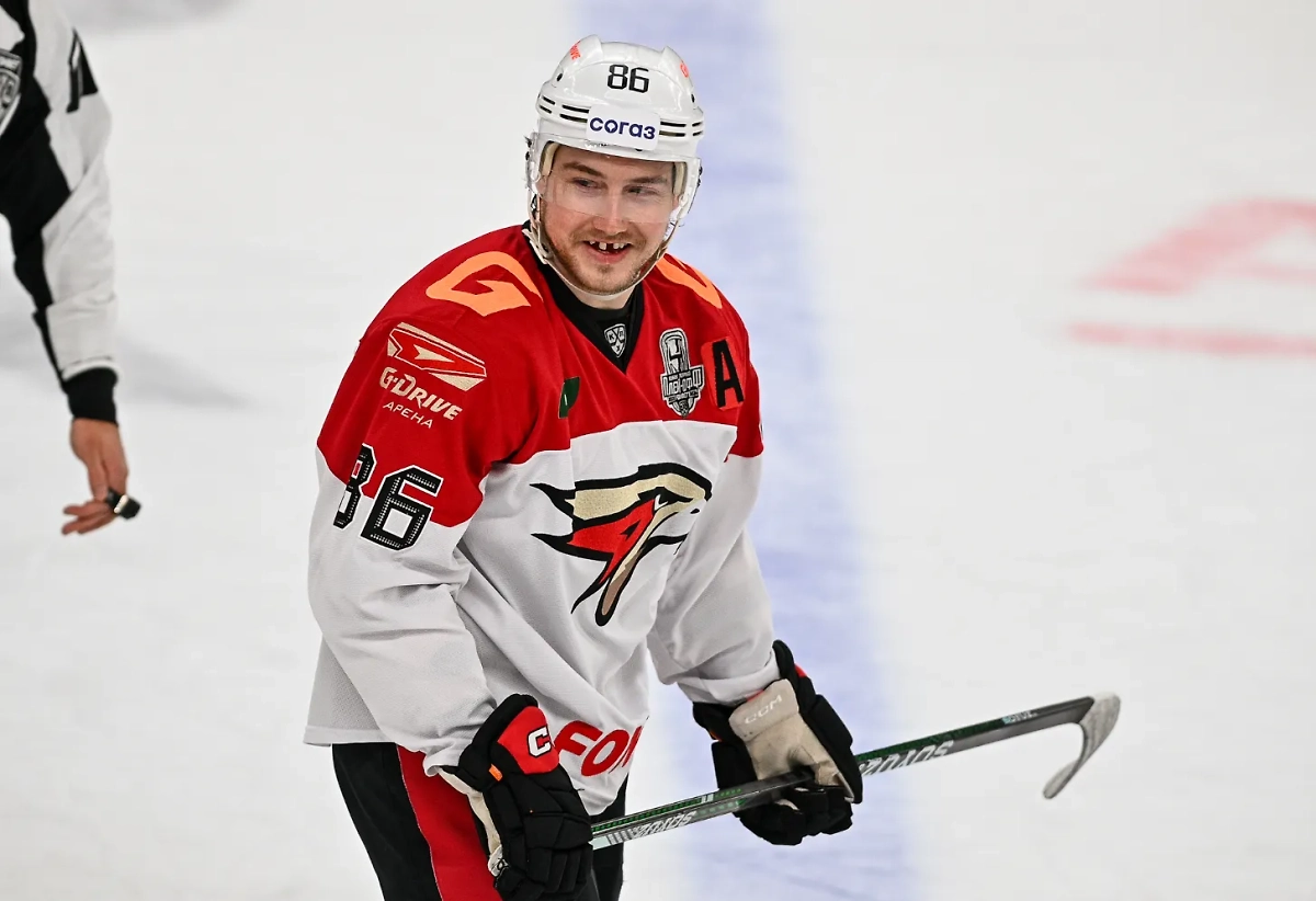 Нападающий омского "Авангарда" Рид Буше. Обложка © Сайт ХК "Авангард"