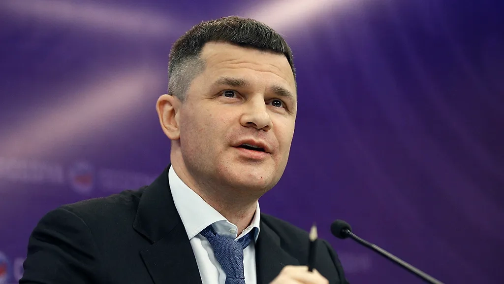 Дмитрий Каменщик. Обложка © ТАСС / Александр Щербак