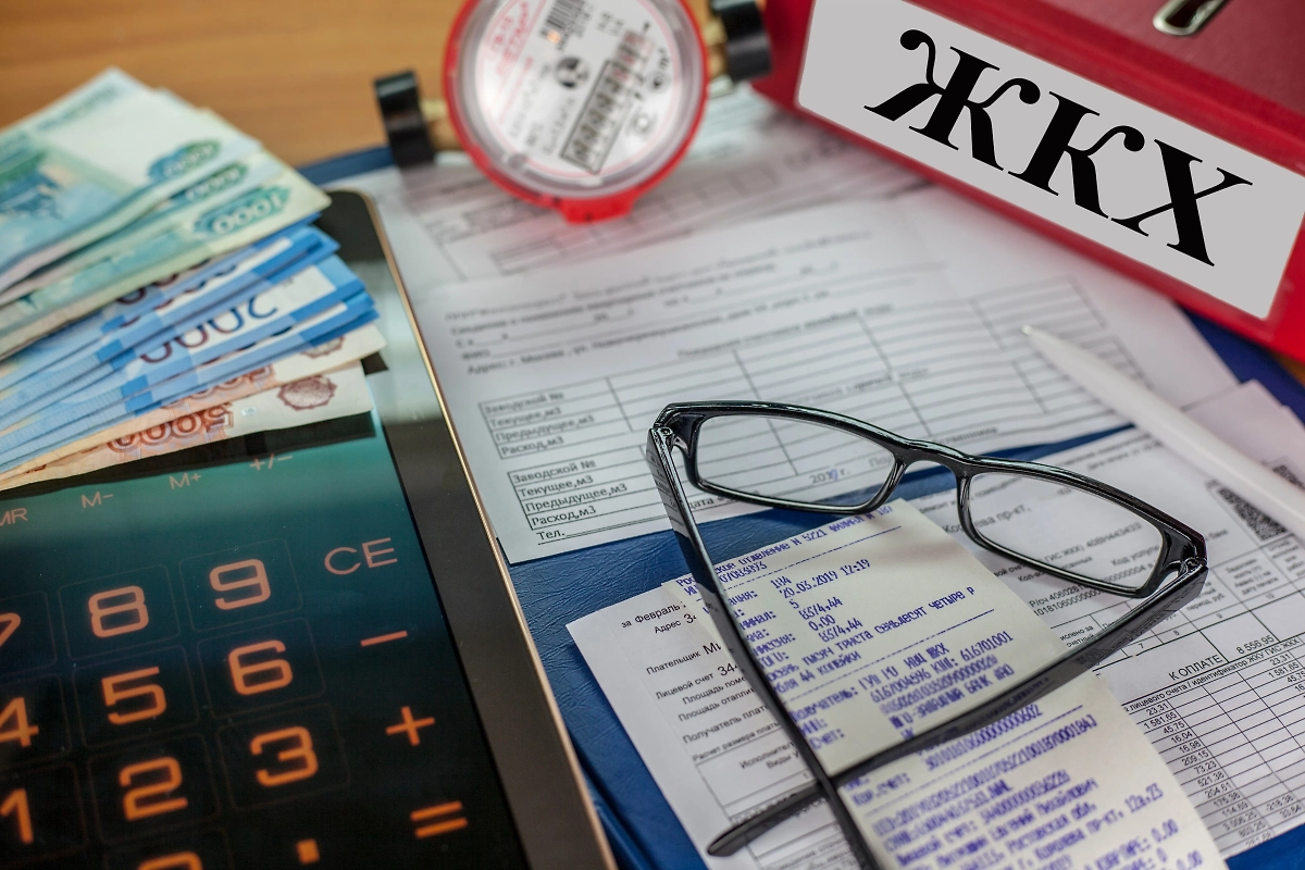 Эксперт по ЖКХ объяснил, кто должен платить за регулировку тепла при «погодных качелях»