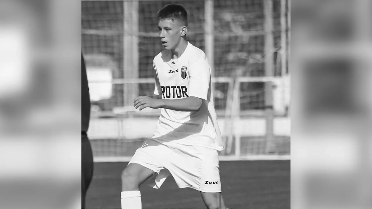 16-летний футболист «Ротора» Семёнов. Обложка © SHOT