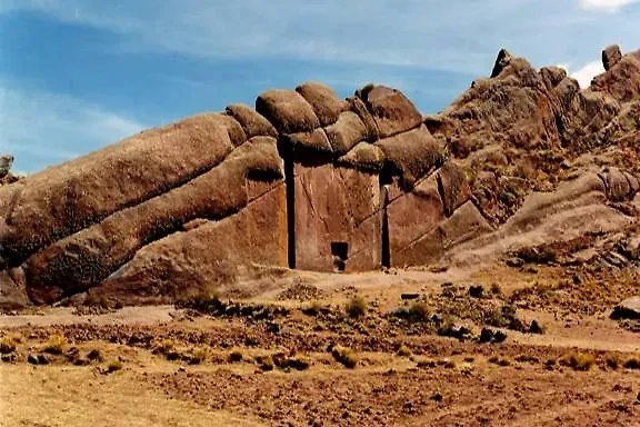 «Звёздные врата Араму Муру». Фото © Wikipedia / Jerrywills