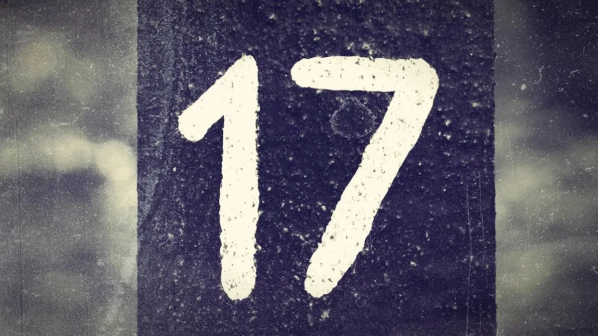 Число 17 — оно-то чем может навредить? Сейчас узнаем! Фото © Shutterstock / FOTODOM / ABARONS