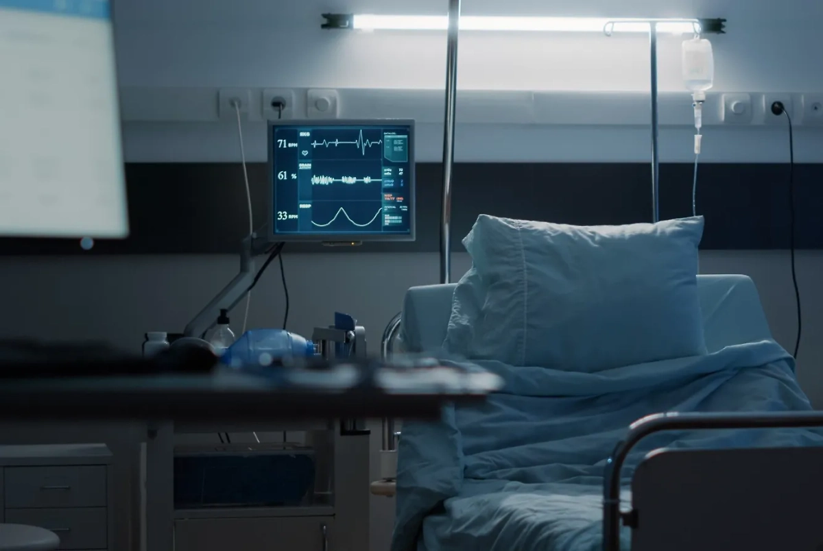 В больнице Татарстана умер ребёнок. Обложка © freepik / DC Studio