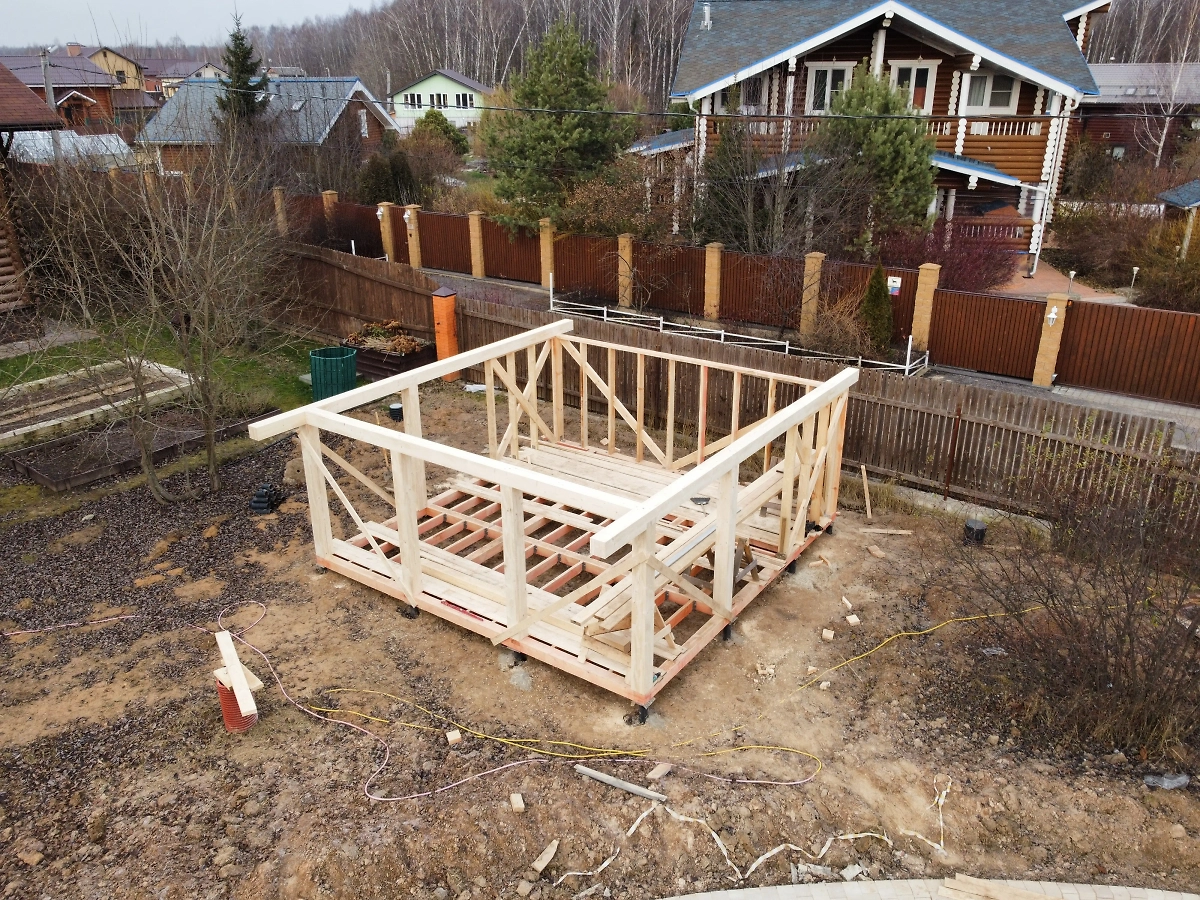 Обложка © Shutterstock / FOTODOM / isscom