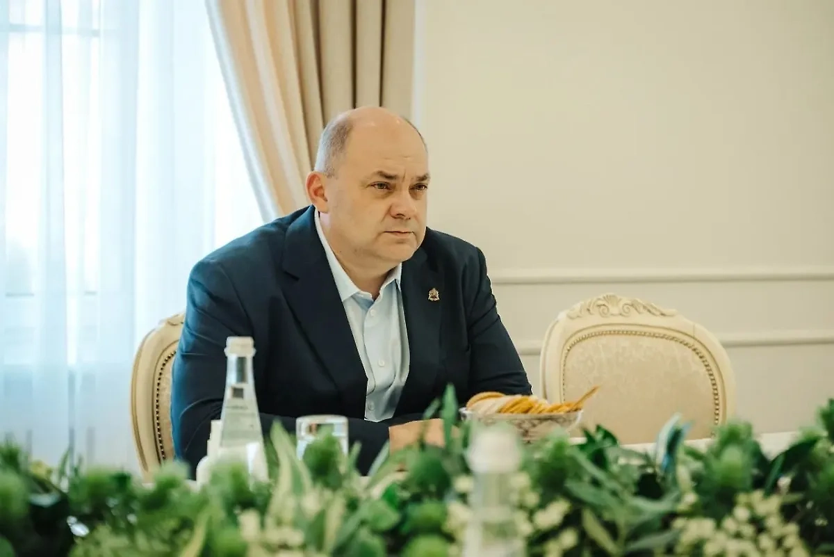 Алексей Смирнов. Обложка © Правительство Курской области