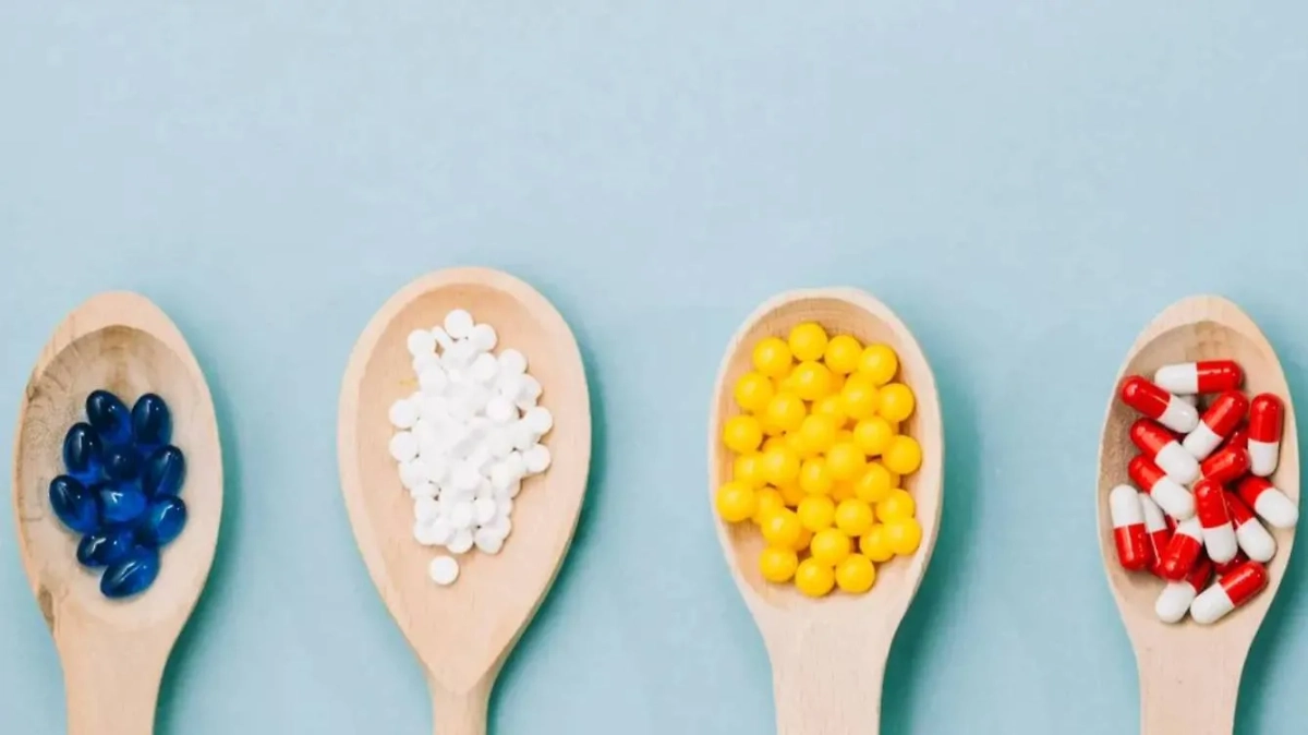 Россиян предупредили о смертельной опасности БАДов для похудения. Обложка © freepik