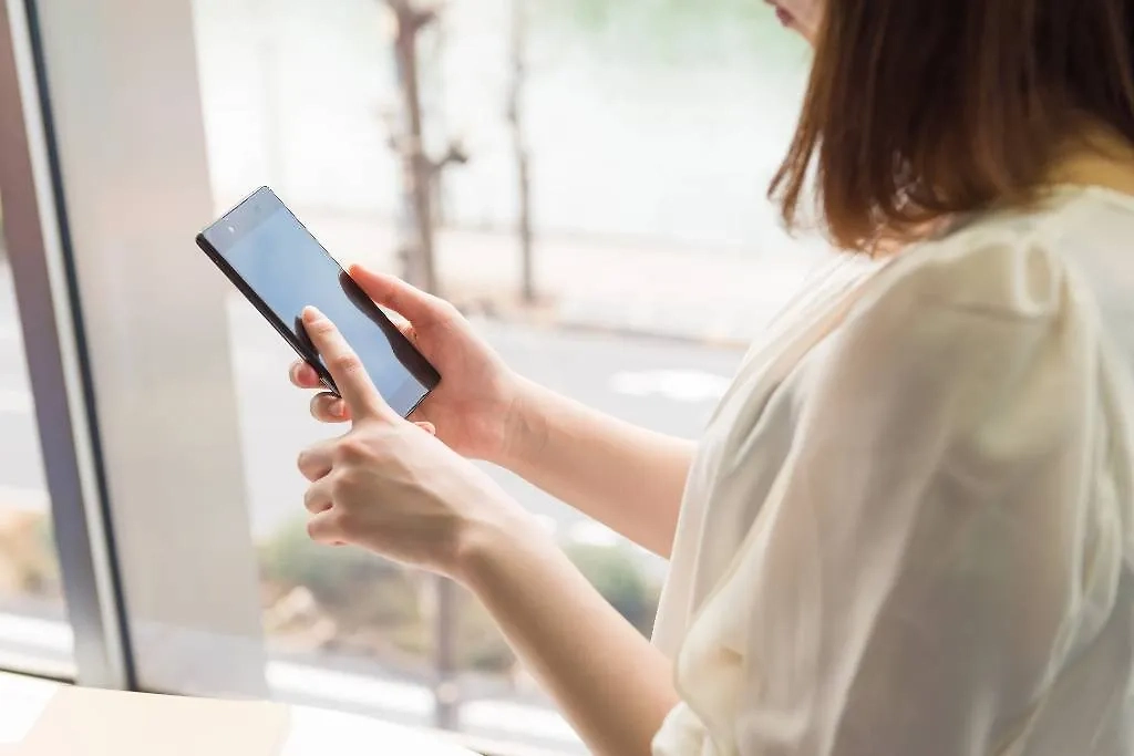 Обложка © Shutterstock / FOTODOM / Yusei