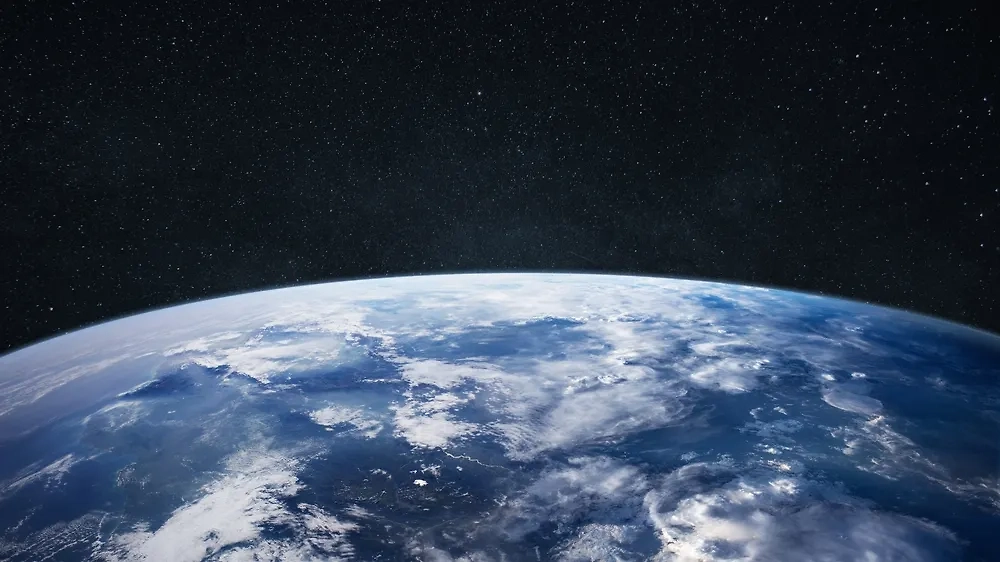 Обложка © Shutterstock / FOTODOM / Alones