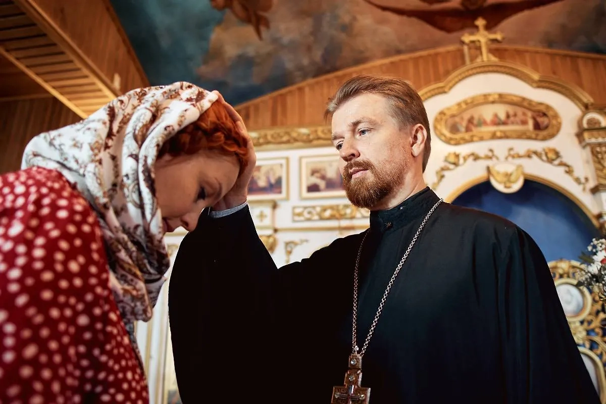 Подготовка к освящению квартиры — процесс нелёгкий. Фото © Shutterstock / FOTODOM / Klavdiia Arziukova