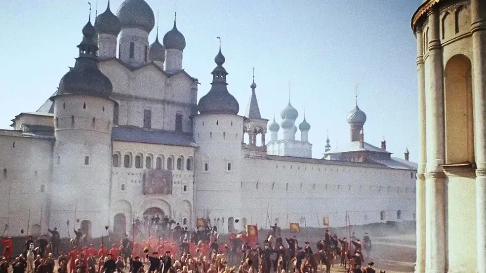 Обложка © Кадр из фильма «Иван Васильевич меняет профессию», режиссер Леонид Гайдай, сценаристы Владлен Бахнов, Леонид Гайдай, Михаил Булгаков / Kinopoisk