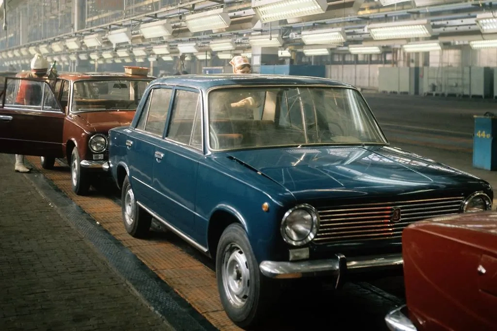 ВАЗ-2101 прославился манёвренностью и простотой в обслуживании. Фото © ТАСС / Виктор Будан