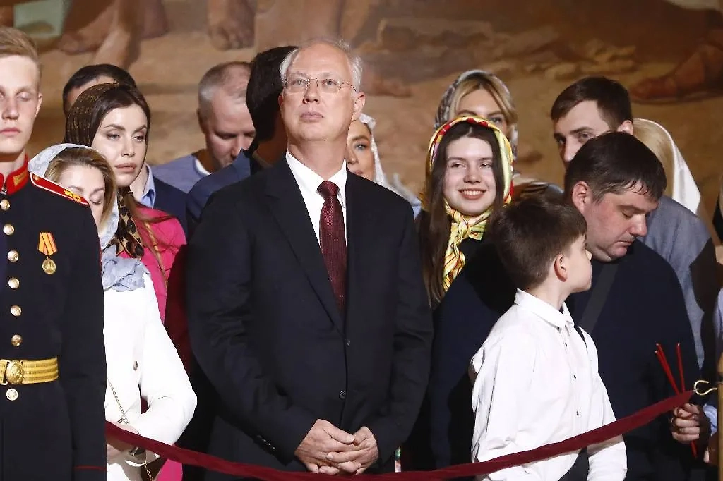 Кирилл Дмитриев на пасхальном богослужении в храме Христа Спасителя. Фото © Life.ru / Андрей Тишин