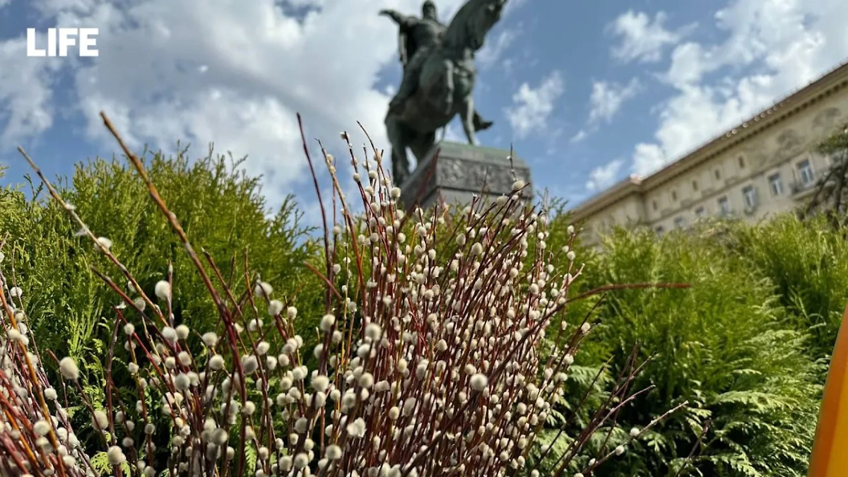 Подготовка к празднованию Пасхи в Москве. Фото © Life.ru