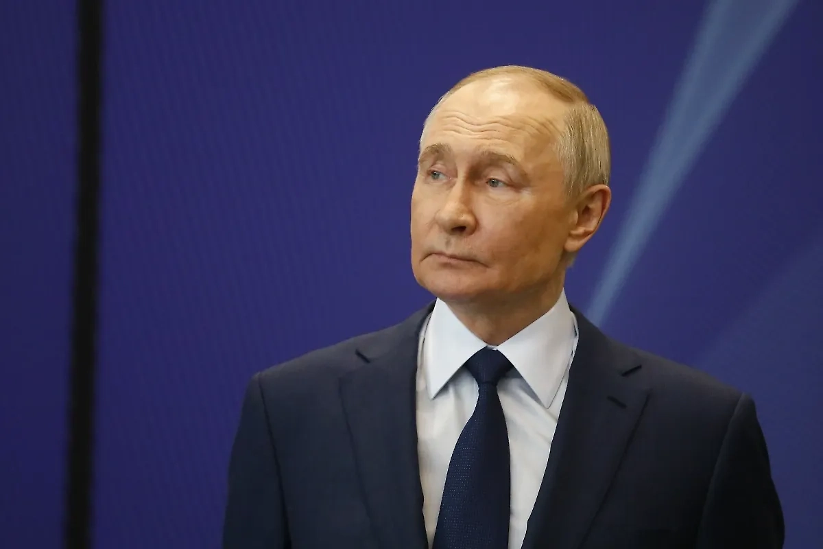 Владимир Путин. Обложка © Life.ru