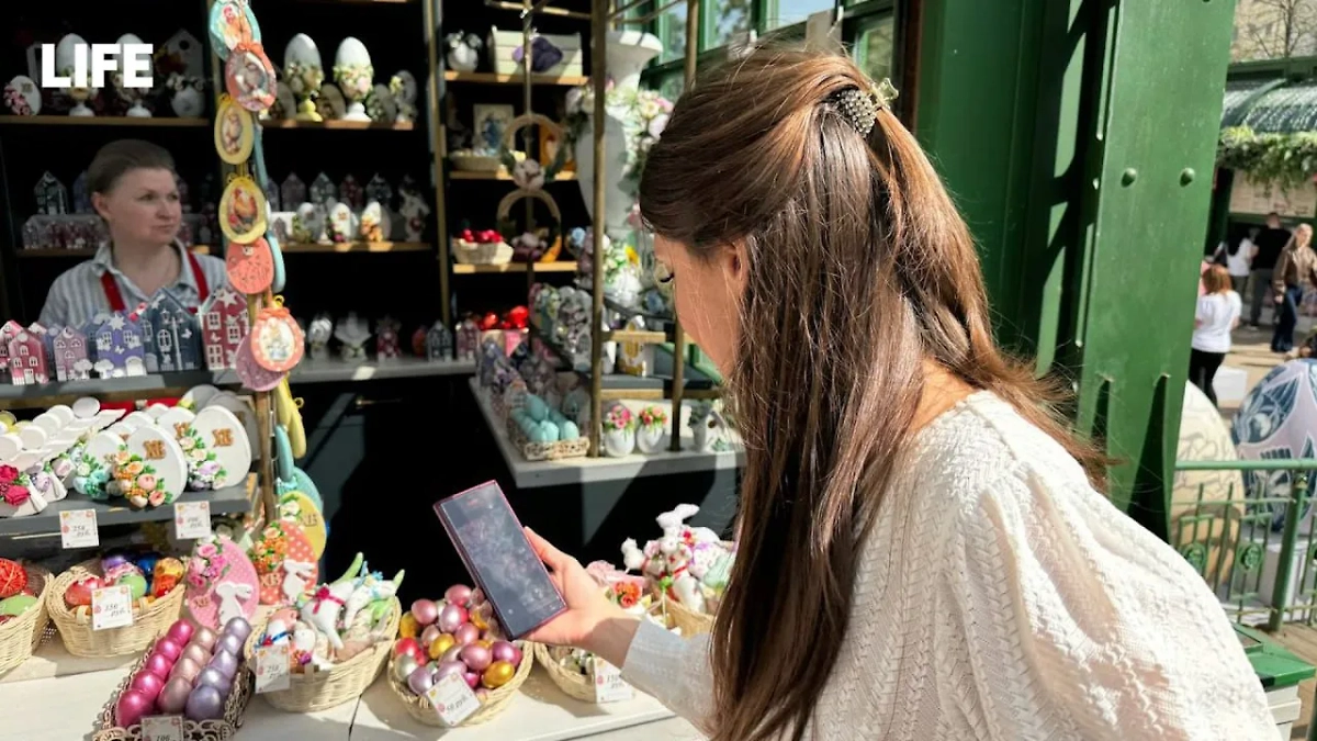 Подготовка к празднованию Пасхи в Москве. Фото © Life.ru