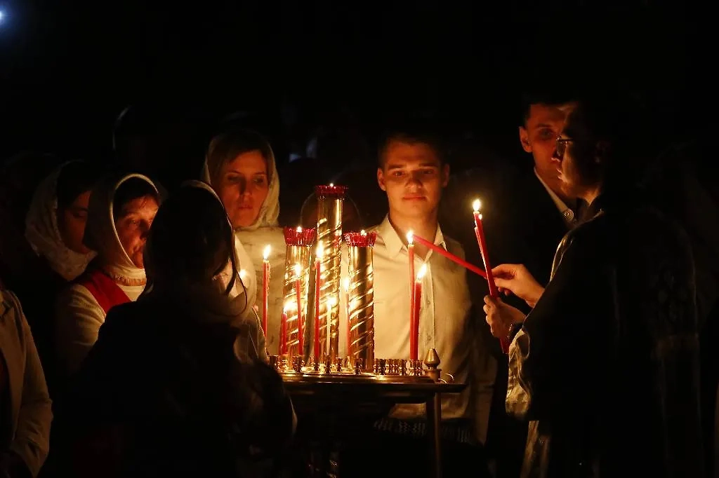 Пасхальное богослужение в храме Христа Спасителя. Фото © Life.ru / Андрей Тишин
