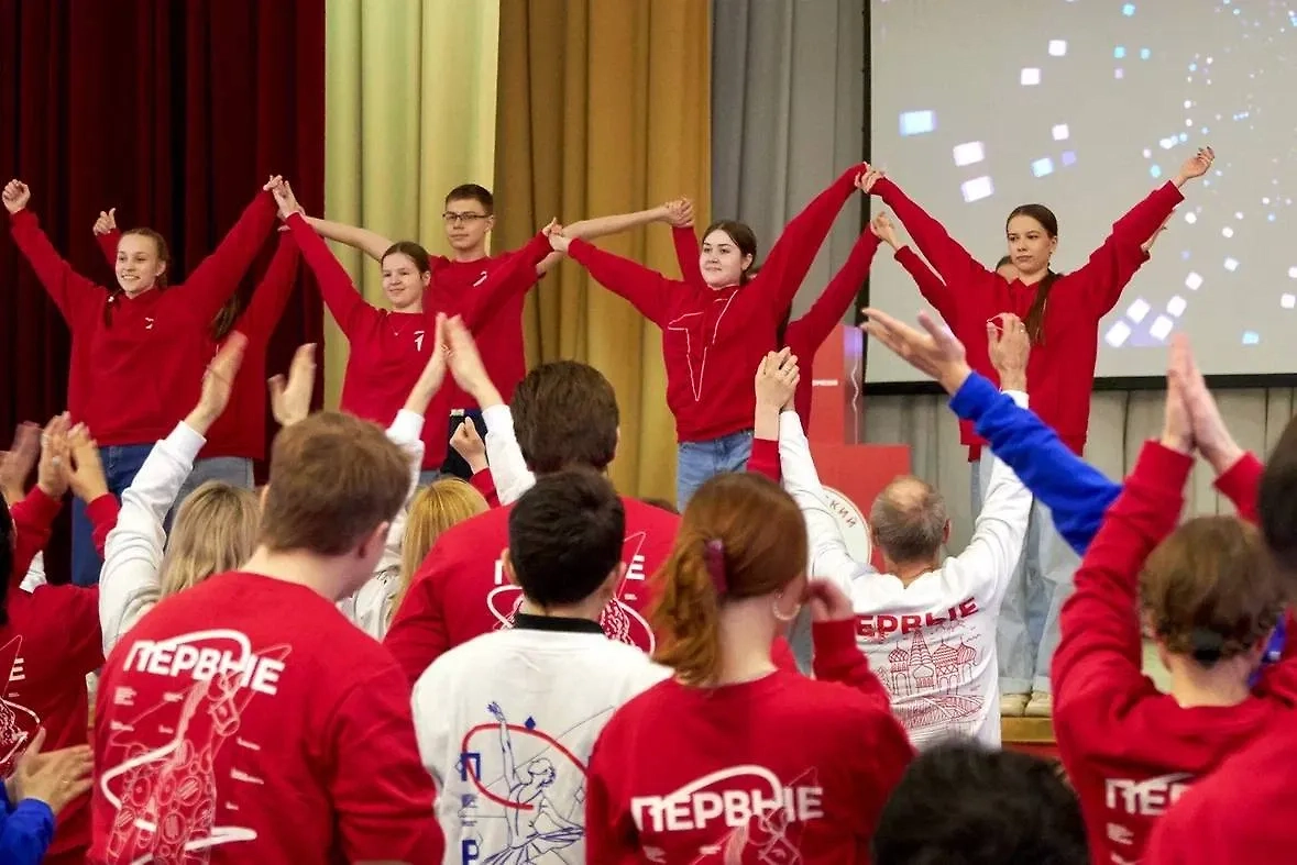 Участники «Движения первых». Обложка © Telegram/ Движение Первых