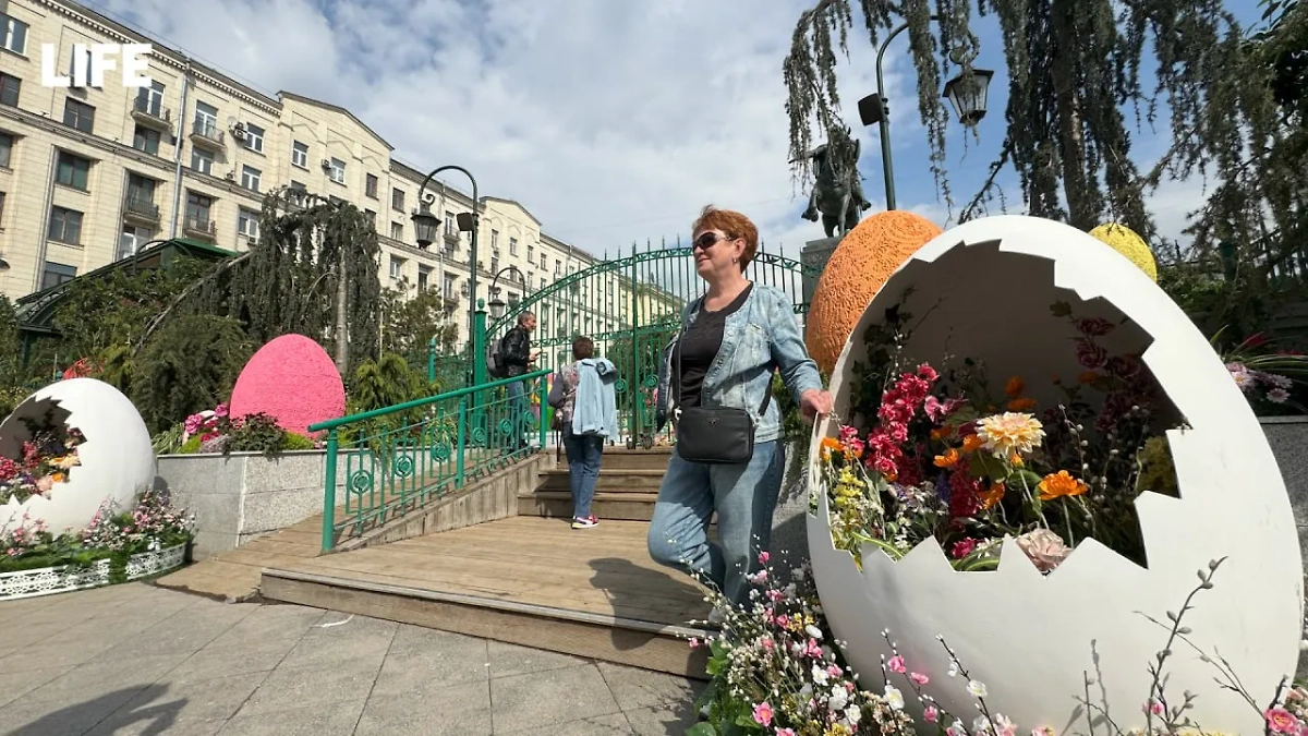 Подготовка к празднованию Пасхи в Москве. Фото © Life.ru