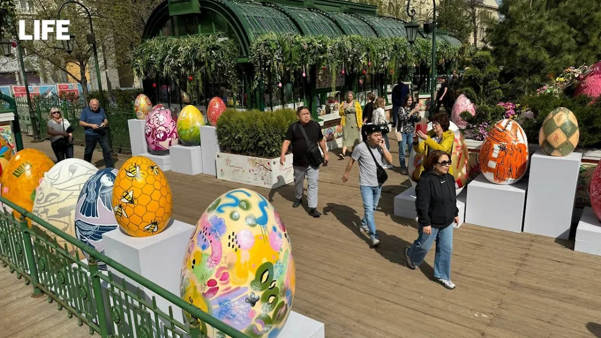 Подготовка к празднованию Пасхи в Москве. Фото © Life.ru