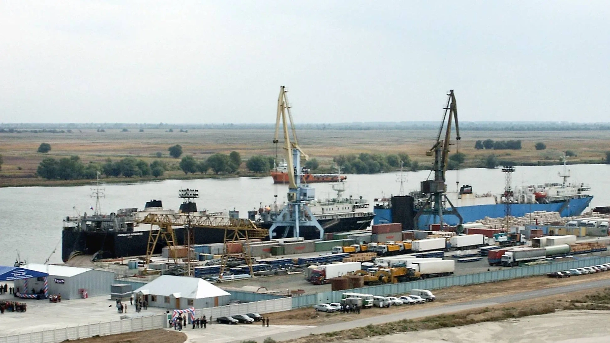 Порт Оля, 2003 год. Обложка © ИТАР-ТАСС / Владимир Тюкаев