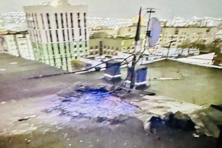 Последствия падения БПЛА. Обложка © Telegram / Александр Хинштейн