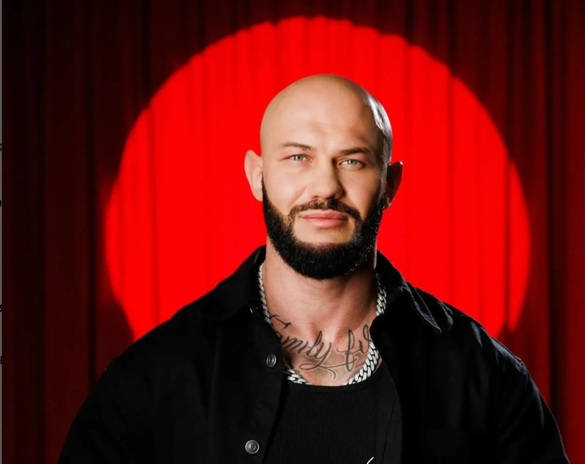 Российский рэпер Джиган (Денис Александрович Устименко-Вайнштейн) Обложка © Instagram (соцсеть запрещена в РФ; принадлежит корпорации Meta, которая признана в РФ экстремистской) / iamgeegun