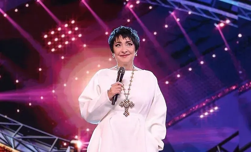 Певица Лолита. Обложка © Instagram (признан экстремистской организацией и запрещён на территории Российской Федерации) / lolitamilyavskaya