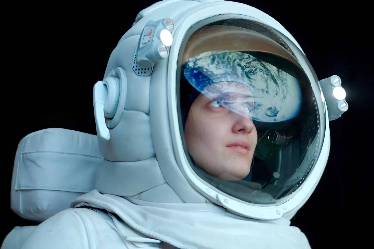 Зоркий глаз космонавта может разглядеть вас с МКС, если захочет. Фото © Shutterstock / FOTODOM / Supamotionstock.com