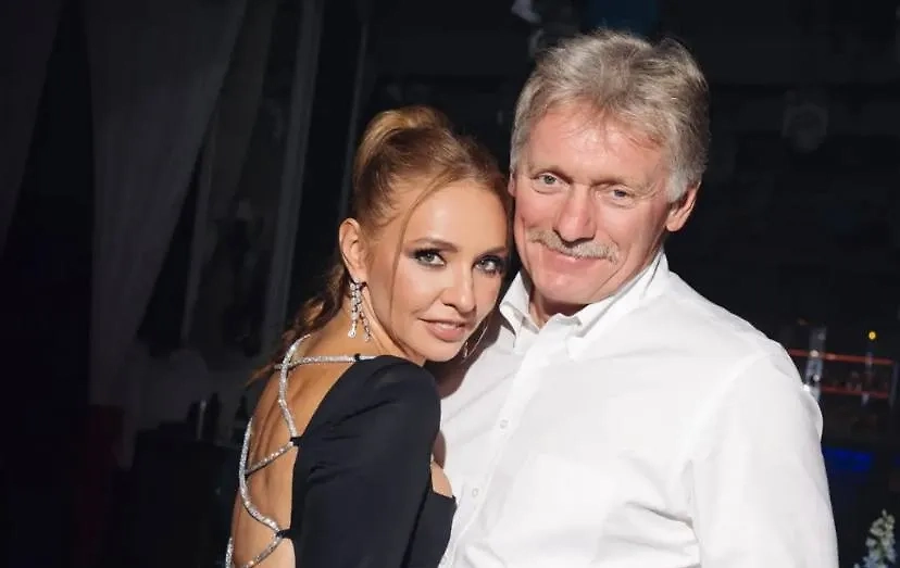 Дмитрий Песков и Татьяна Навка. Фото © Instagram (признан экстремистской организацией и запрещён на территории Российской Федерации) / tatiana_navka